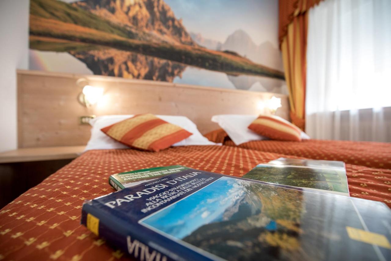 פרדאצו Hotel Touring מראה חיצוני תמונה