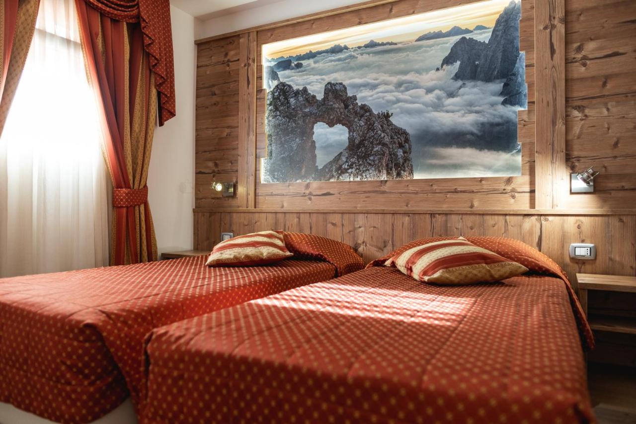 פרדאצו Hotel Touring מראה חיצוני תמונה