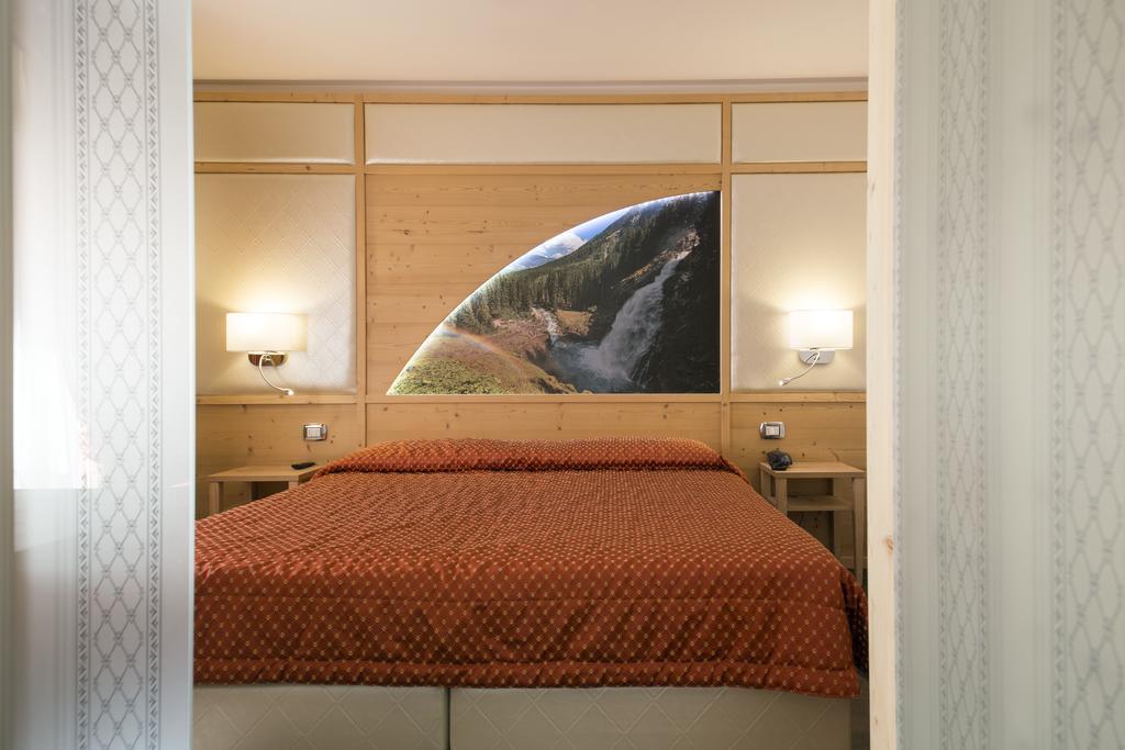 פרדאצו Hotel Touring מראה חיצוני תמונה