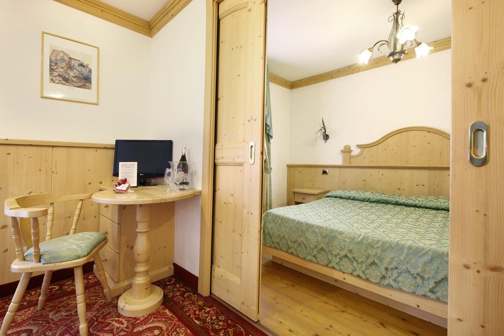 פרדאצו Hotel Touring מראה חיצוני תמונה